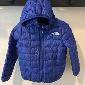 The North Face Kid's Thermoball Jacket with Hood - Like New!